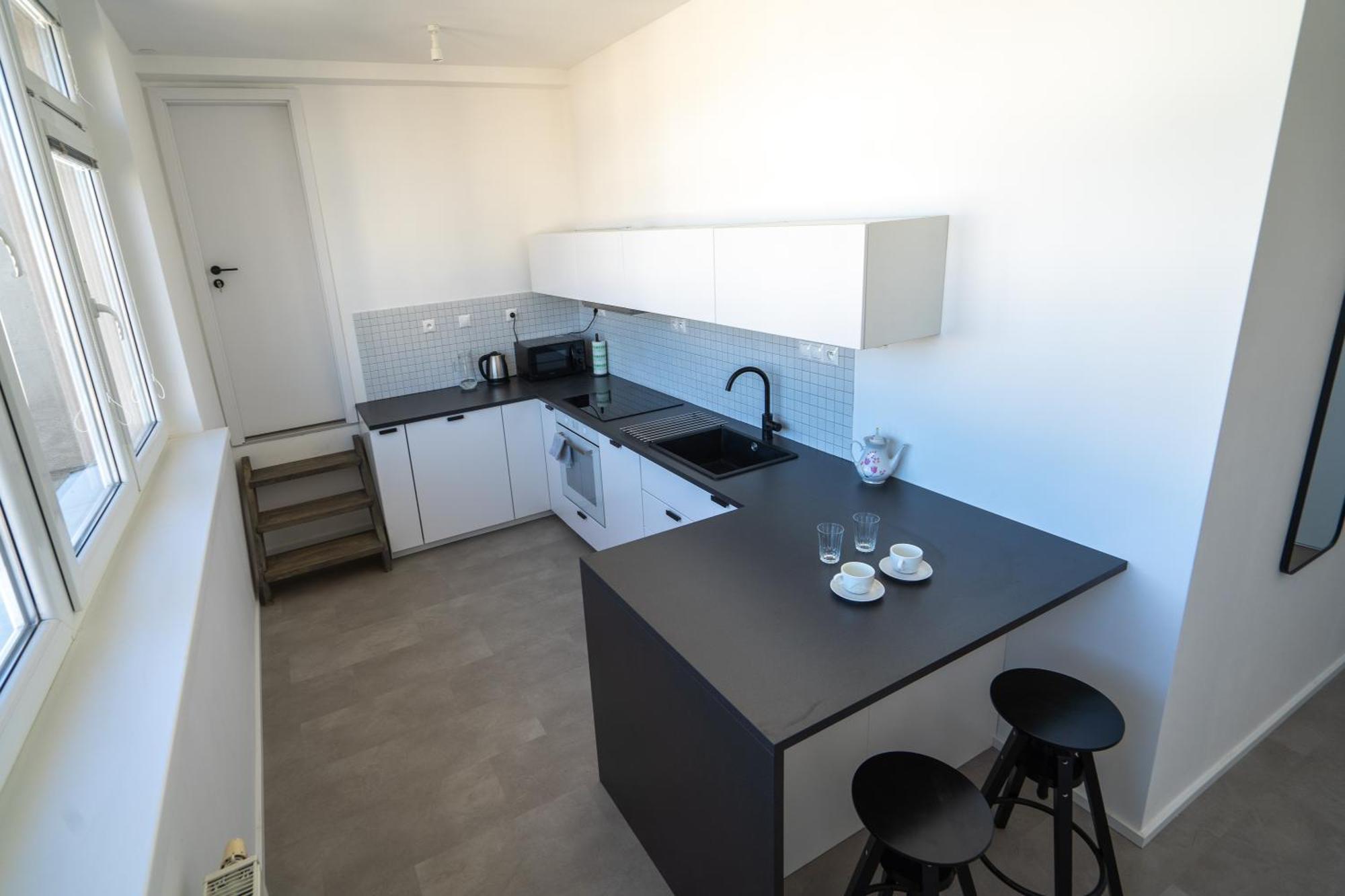 Old Town Apartment Black Bratislava Exterior foto