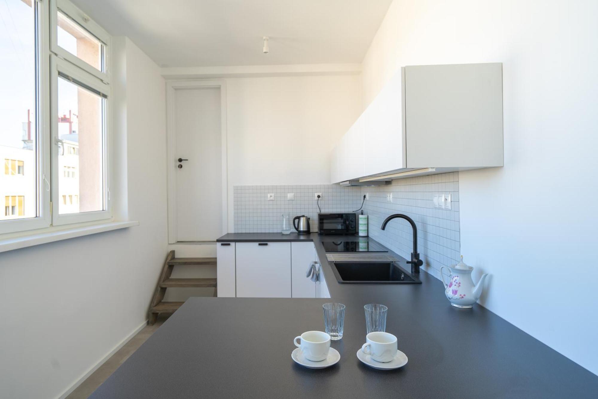 Old Town Apartment Black Bratislava Exterior foto